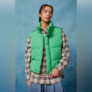 BDG Pia Puffer Vest in green